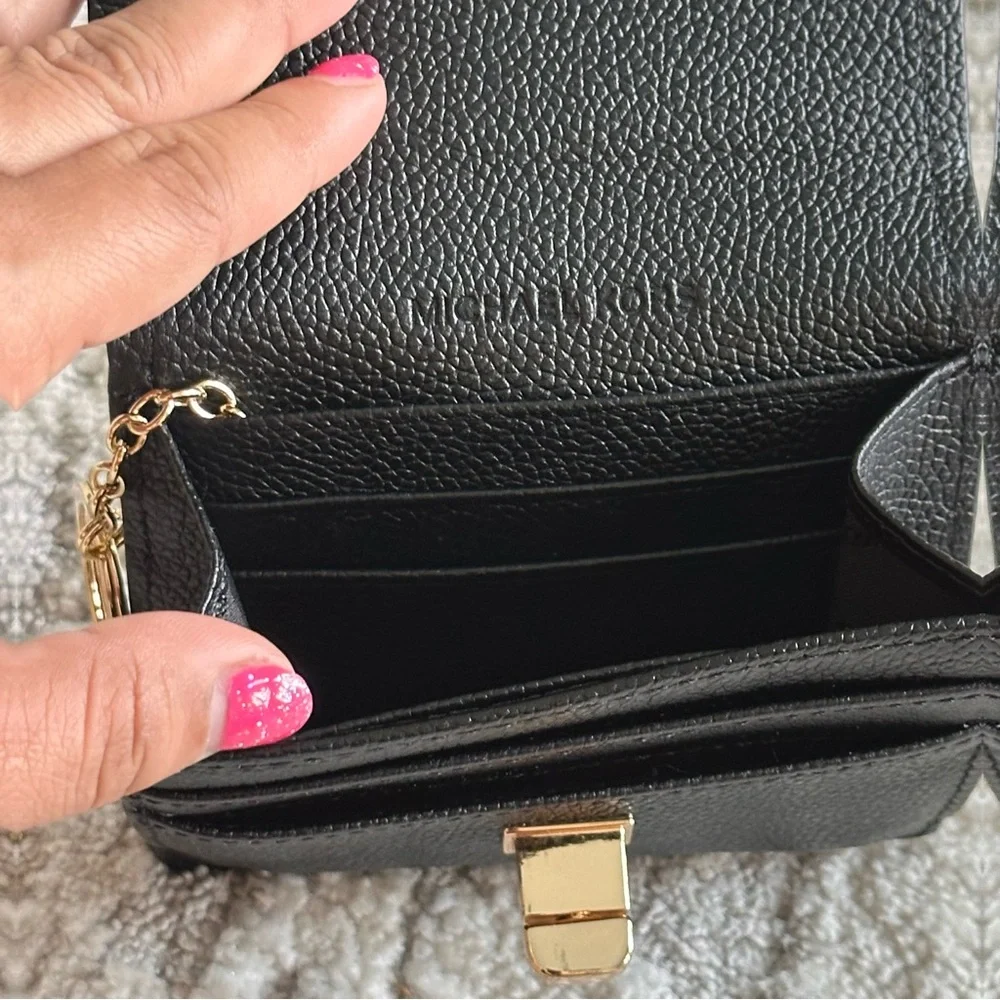 NWOT Michael Kors “Cassie” Key Chain Wallet - Picture 6 of 10